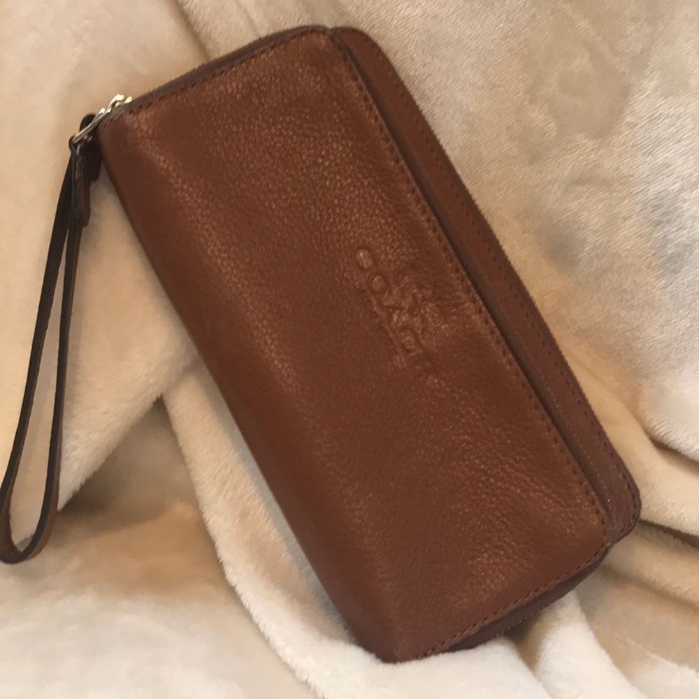Coach Brown leather wallet/ wristlet